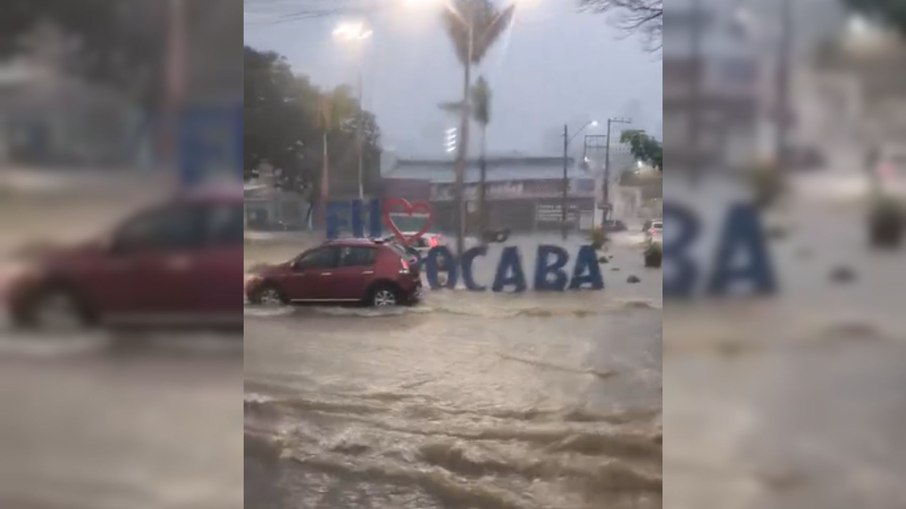 Chuva deixa vias de Sorocaba alagadas