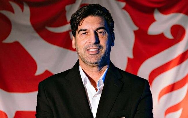 Após demitir técnico querido pela torcida, Lyon contrata Paulo Fonseca, ex-Milan Após demitir técnico querido pela torcida, Lyon contrata Paulo Fonseca, ex-Milan