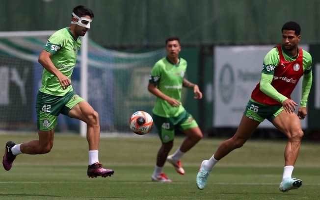 “Nós esperamos que ele continue e mostre no treino o quanto quer jogar nesta equipe”, disse Abel após Flaco Lopez não ser relacionado pro Derby “Nós esperamos que ele continue e mostre no treino o quanto quer jogar nesta equipe”, disse Abel após Flaco Lopez não ser relacionado pro Derby