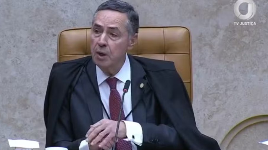 Barroso defendeu o STF Barroso defendeu o STF