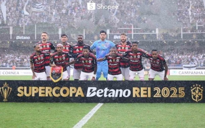 Flamengo vence o Botafogo e conquista a Supercopa Rei