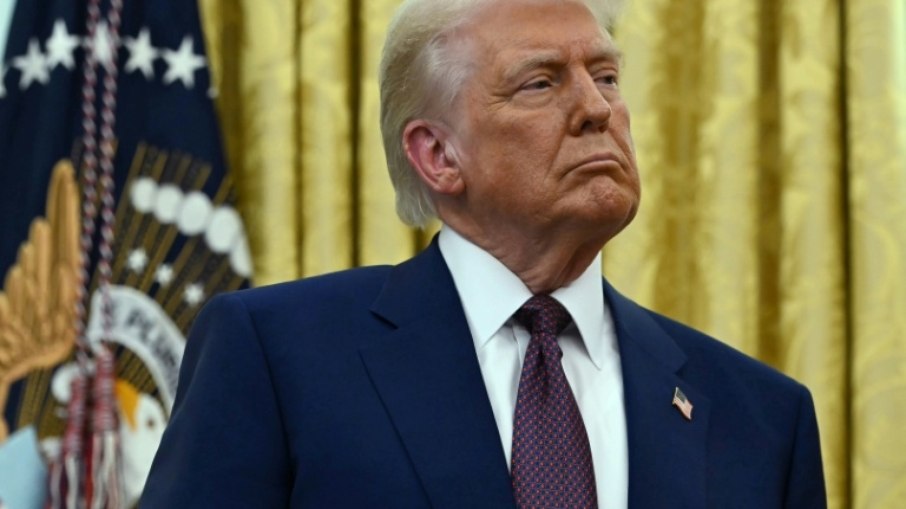 O presidente dos Estados Unidos, Donald Trump, no Salão Oval da Casa Branca, em 13 de fevereiro de 2025
