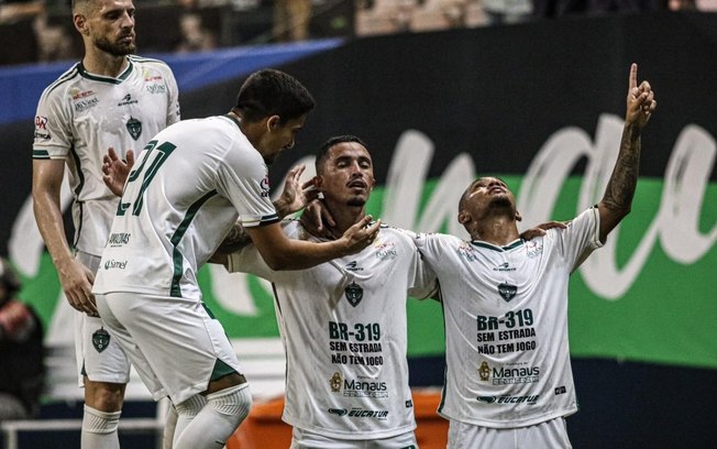 Em partida de 5 gols, Manaus vira a partida contra o Águia de Marabá e se classifica na Copa Verde