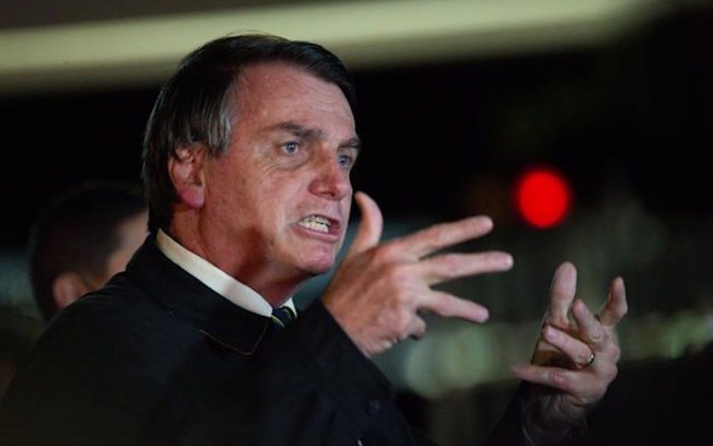 “Eles querem só eu”, afirma Bolsonaro na véspera do julgamento pelo STF sobre tentativa de golpe