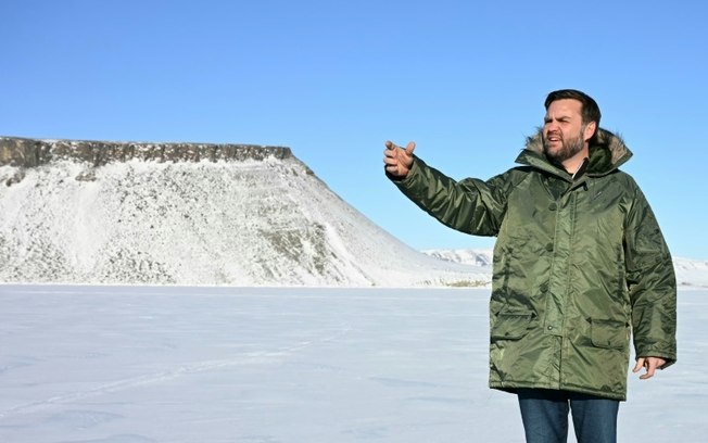 Vice-presidente dos EUA, J.D. Vance, na base militar dos EUA em Pituffik, na Groenlândia, 28 de março de 2025