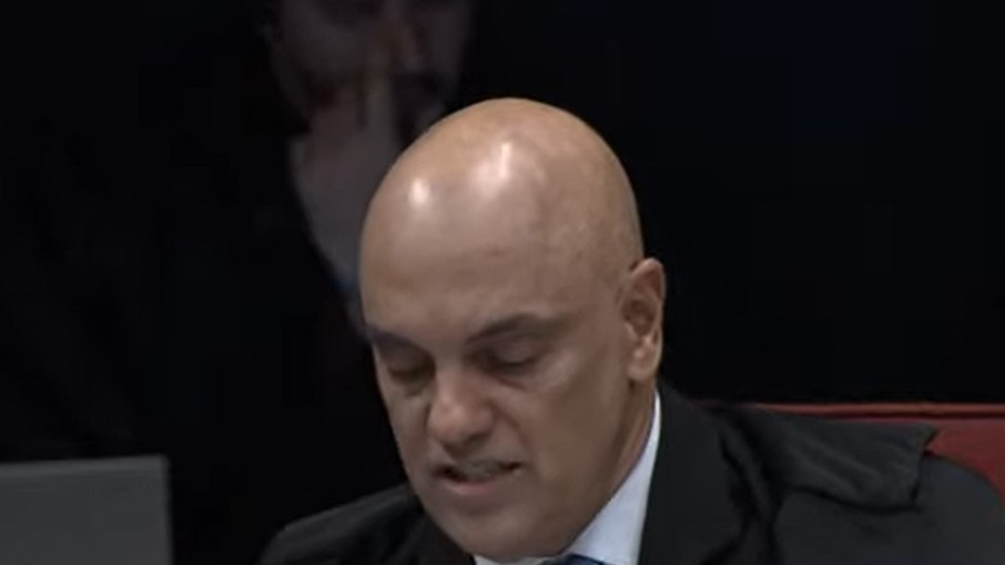 Moraes fez a leitura do relatório