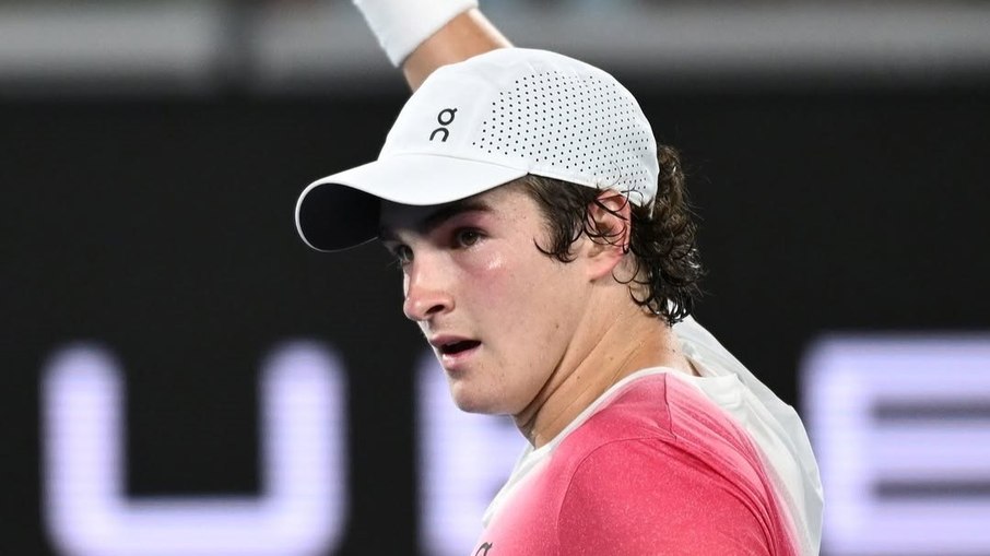 João Fonseca bate americano em estreia no Masters 1000 de Miami