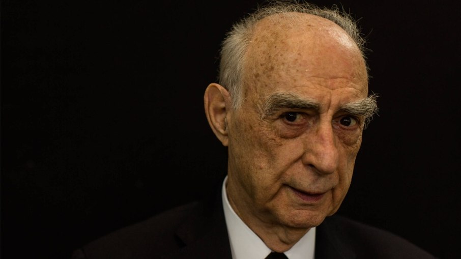 Além da carreira política, Lembro contruiu uma sólida trajetória acadêmica. Além da carreira política, Lembro contruiu uma sólida trajetória acadêmica.