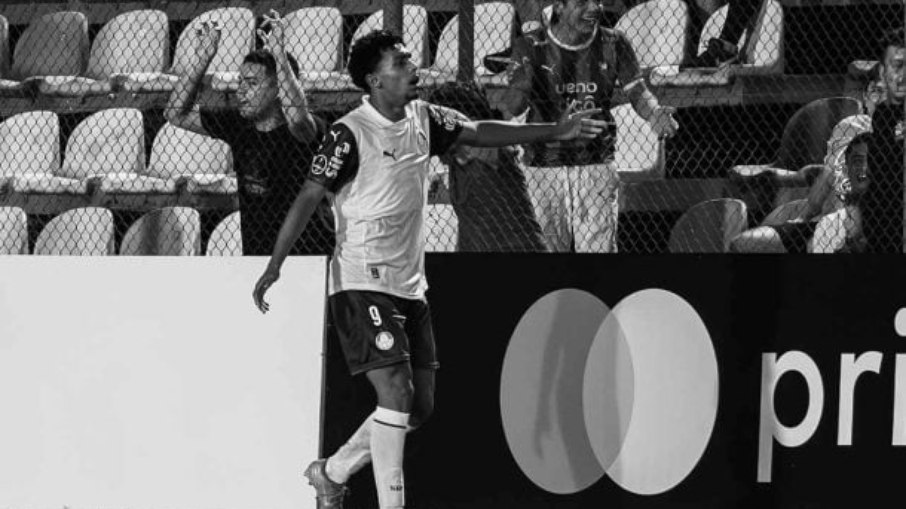 Luighi, do Palmeiras, sofreu com racismo em partida contra o Cerro Porteño