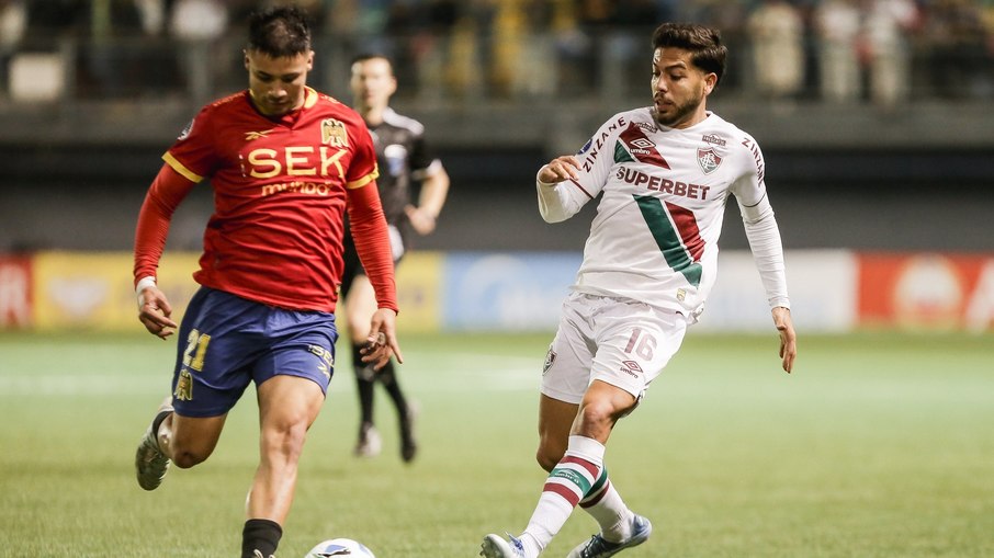 Com golaço no final, Fluminense busca empate na Sul-Americana