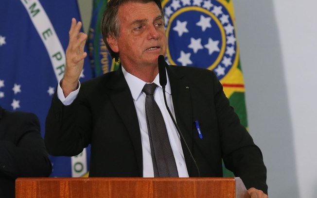 Vídeo: Bolsonaro volta a negar golpe e ironiza STF ao chamar 8 de Janeiro de “teatro armado”