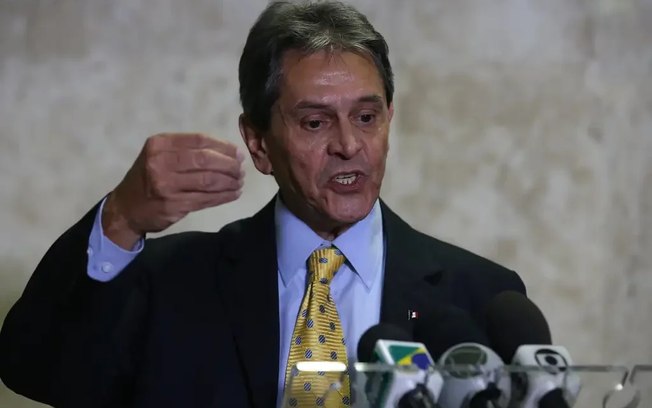 TRF-2 concede prisão domiciliar a Roberto Jefferson, mas decisão depende do STF