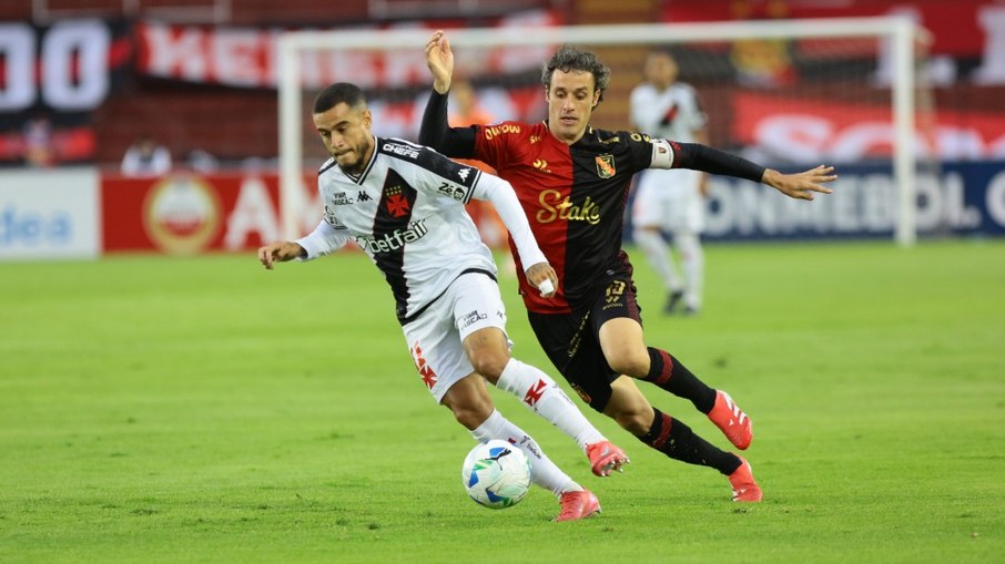 Vasco leva dois gols no fim e cede empate ao Melgar pela Sul-Americana
