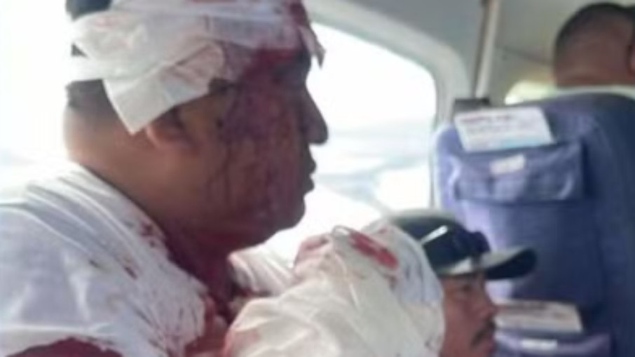 Voo doméstico termina em tragédia após homem sequestrar avião