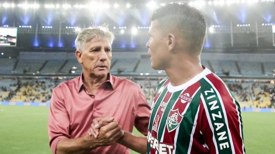 Fluminense vence o Bragantino por 2 a 1