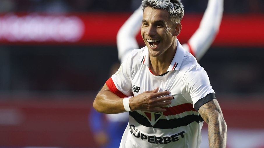 São Paulo recebe o Santos pelo Brasileirão