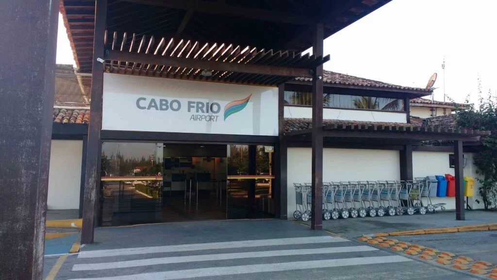 Céus de Cabo Frio na berlinda: aeroporto aguarda novo comando em meio à lentidão administrativa