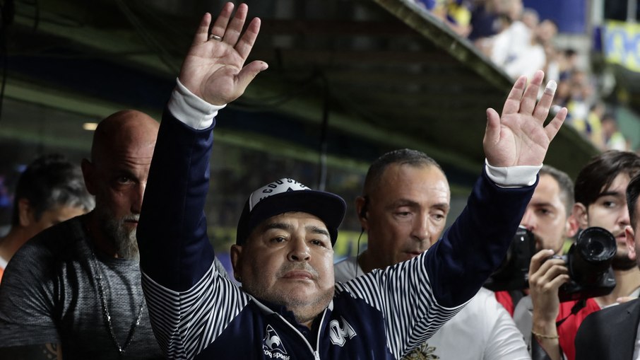 Maradona teria morrido por edema pulmonar