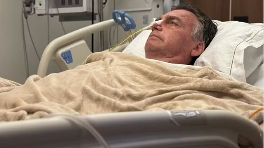 Jair Bolsonarose recupera em leito de UTI Jair Bolsonarose recupera em leito de UTI