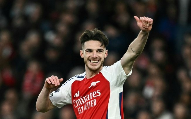 O meia inglês do Arsenal, Declan Rice, durante a partida da Premier League contra o Crystal Palace no Emirates Stadium, em Londres, em 23 de abril de 2025.