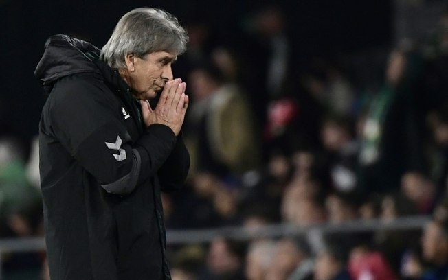 O Betis, do técnico Manuel Pellegrini, vai disputar pela primeira vez em sua história uma semifinal de competição da Uefa