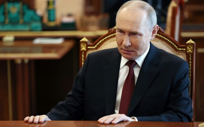 O presidente da Rússia, Vladimir Putin, durante uma reunião em Moscou em 19 de abril de 2025