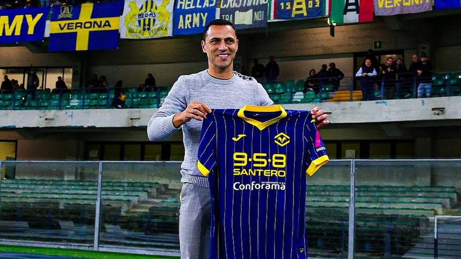 Rômulo passou por vários clubes italianos Rômulo passou por vários clubes italianos