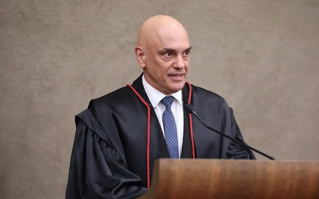 Moraes suspende parte de ação penal contra Ramagem, mas mantém acusações por tentativa de golpe