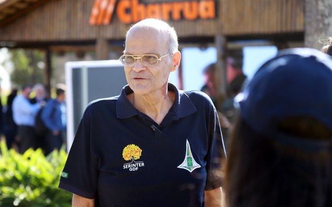 Diplomatas se surpreendem com agronegócio do DF durante visita à AgroBrasília Diplomatas se surpreendem com agronegócio do DF durante visita à AgroBrasília