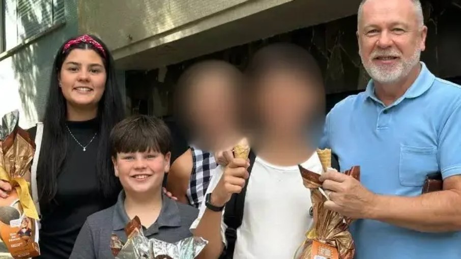 Maria Sophia e Arthur eram filhos de Álvaro Dumoncel, casado com Camila Menezes, filha de Mano