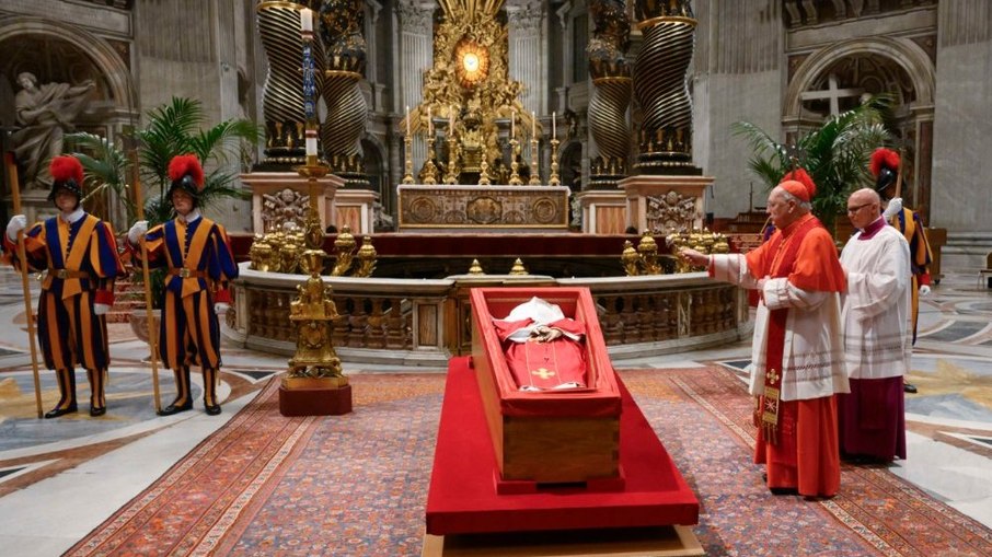Caixão do Papa