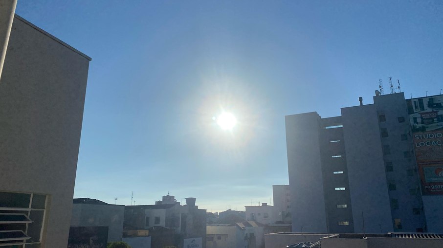 Bloqueio atmosférico impede a passagem de frentes frias pelo estado Bloqueio atmosférico impede a passagem de frentes frias pelo estado