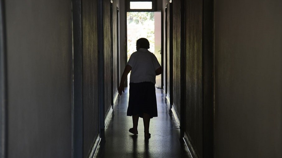 O grupo de pessoas com 60 anos ou mais respondeu por 71% dos óbitos no país em 2023 O grupo de pessoas com 60 anos ou mais respondeu por 71% dos óbitos no país em 2023