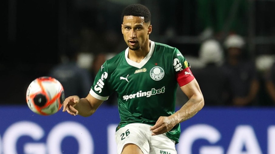 Murilo, do Palmeiras, vira meme após prometer rivalizar com Messi Murilo, do Palmeiras, vira meme após prometer rivalizar com Messi