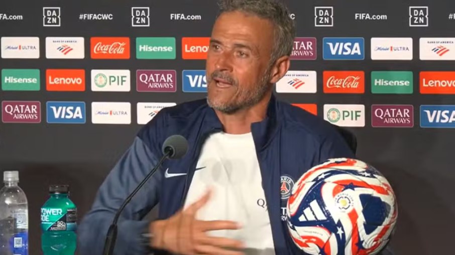 Luis Enrique elogiou o Botafogo antes do confronto Luis Enrique elogiou o Botafogo antes do confronto