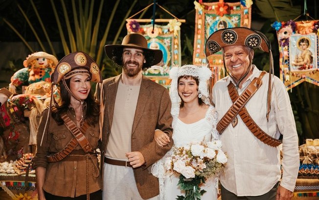 Se avexe não que este ano teve São João! Jorge e Mônica Moura promovem sua tradicional festa junina Se avexe não que este ano teve São João! Jorge e Mônica Moura promovem sua tradicional festa junina