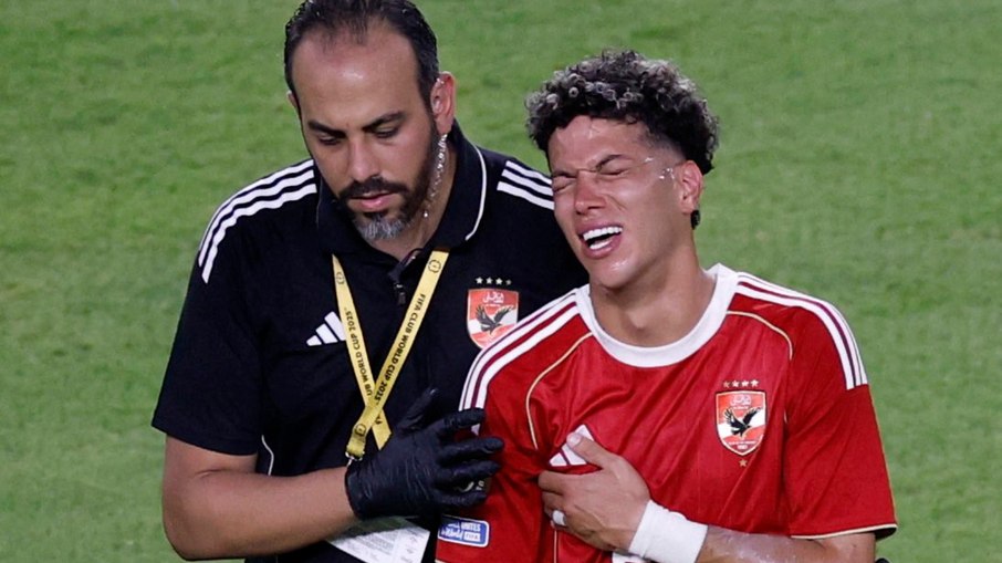 Emam Ashour vai desfalcar Al Ahly por fratura na clavícula Emam Ashour vai desfalcar Al Ahly por fratura na clavícula