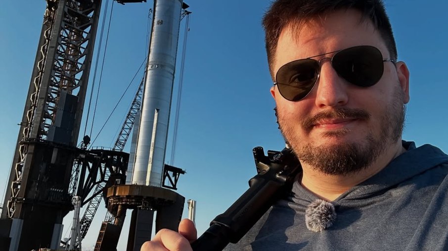 Pedro Pallotta é especialista em astronáutica e CEO do grupo Space Orbit, referência na cobertura de lançamentos espaciais no Brasil. Pedro Pallotta é especialista em astronáutica e CEO do grupo Space Orbit, referência na cobertura de lançamentos espaciais no Brasil.