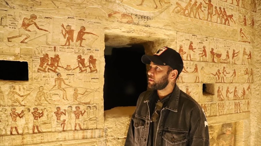 Daniel Alves faz nova publicação enigmática e intriga seguidores Daniel Alves faz nova publicação enigmática e intriga seguidores