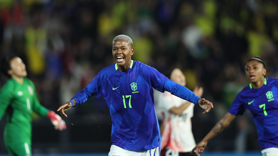 Com golaço de estreante, Brasil vence Japão de virada em amistoso Com golaço de estreante, Brasil vence Japão de virada em amistoso