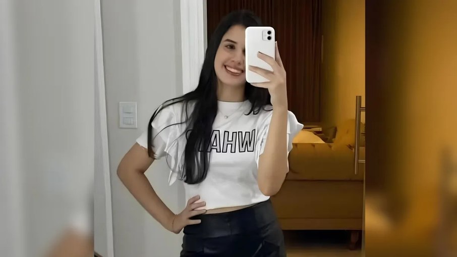 Estudante de Medicina é encontrada morta em banheiro de apartamento no ES Estudante de Medicina é encontrada morta em banheiro de apartamento no ES