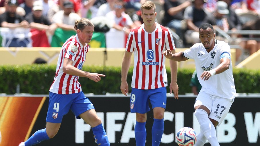 Em clima de Moça Bonita, Botafogo segura Atlético de Madrid e avança no Mundial de Clubes Em clima de Moça Bonita, Botafogo segura Atlético de Madrid e avança no Mundial de Clubes