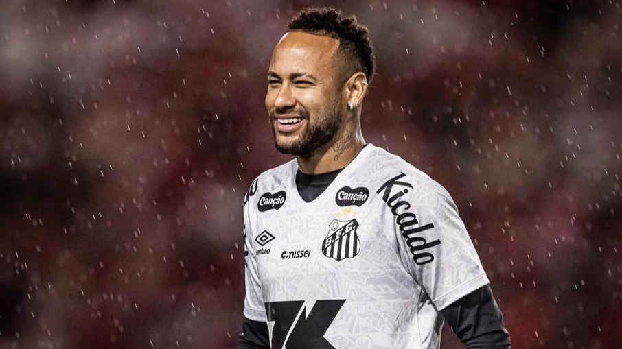 Neymar Pai terá reunião no exterior para decidir futuro do craque