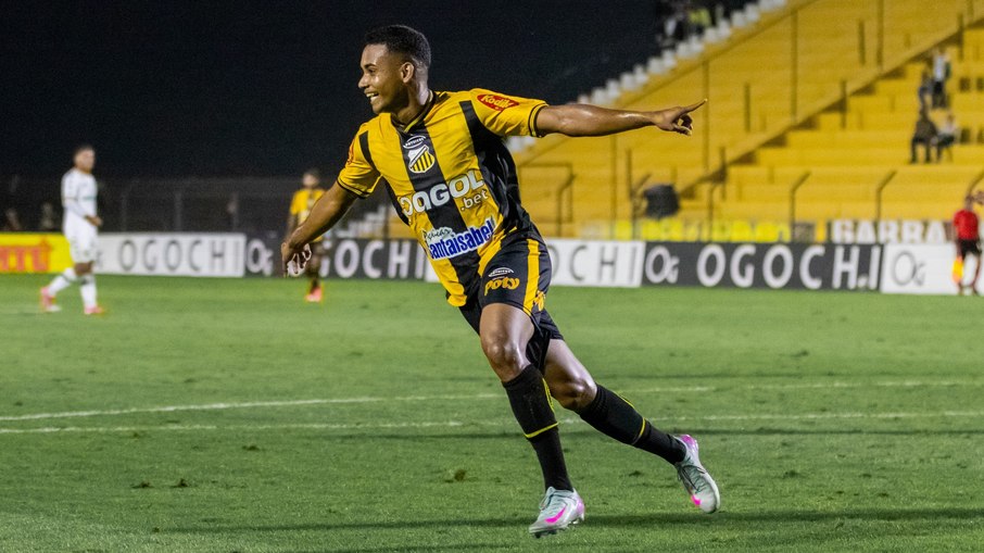 Airton marcou contra o Cuiabá Airton marcou contra o Cuiabá