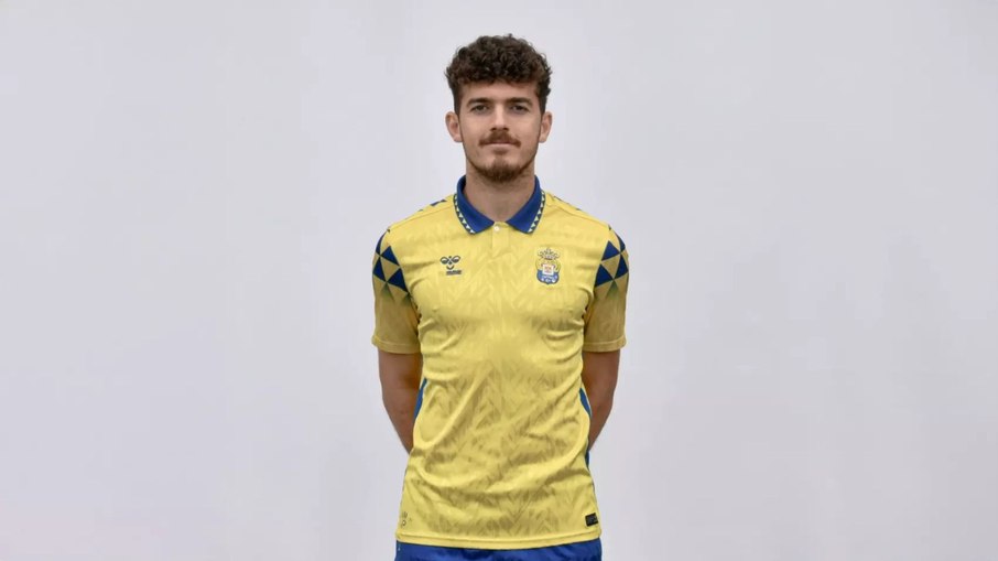 Zeben Ramos é atropelado e fica em estado crítico Zeben Ramos é atropelado e fica em estado crítico