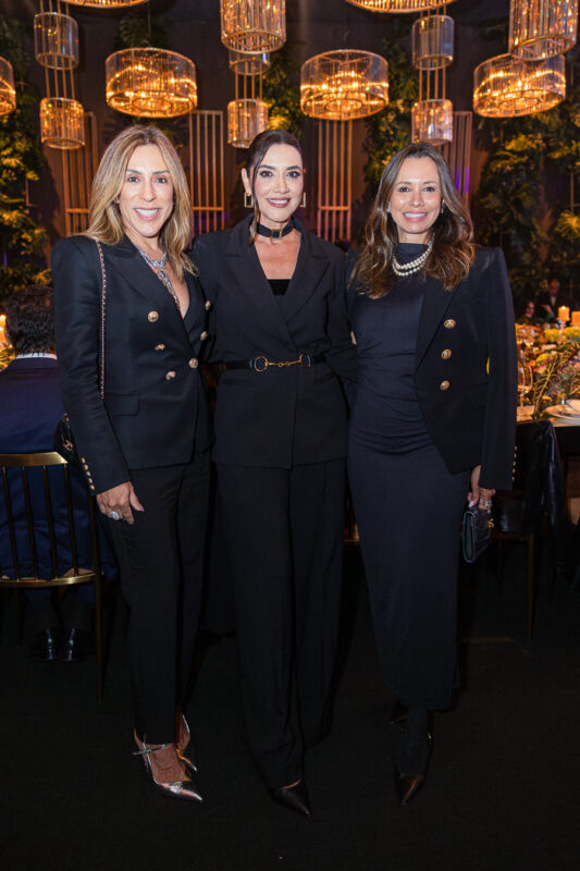 Ana Luiza Favato, Karine Lima e Vanessa Lemos