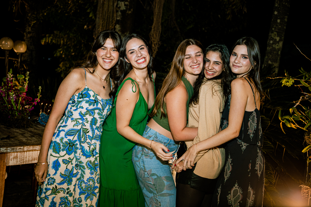 Beatriz Espindola, Naarah Cruz, Clara Furquim, Isabela Franco e Luana Naoum