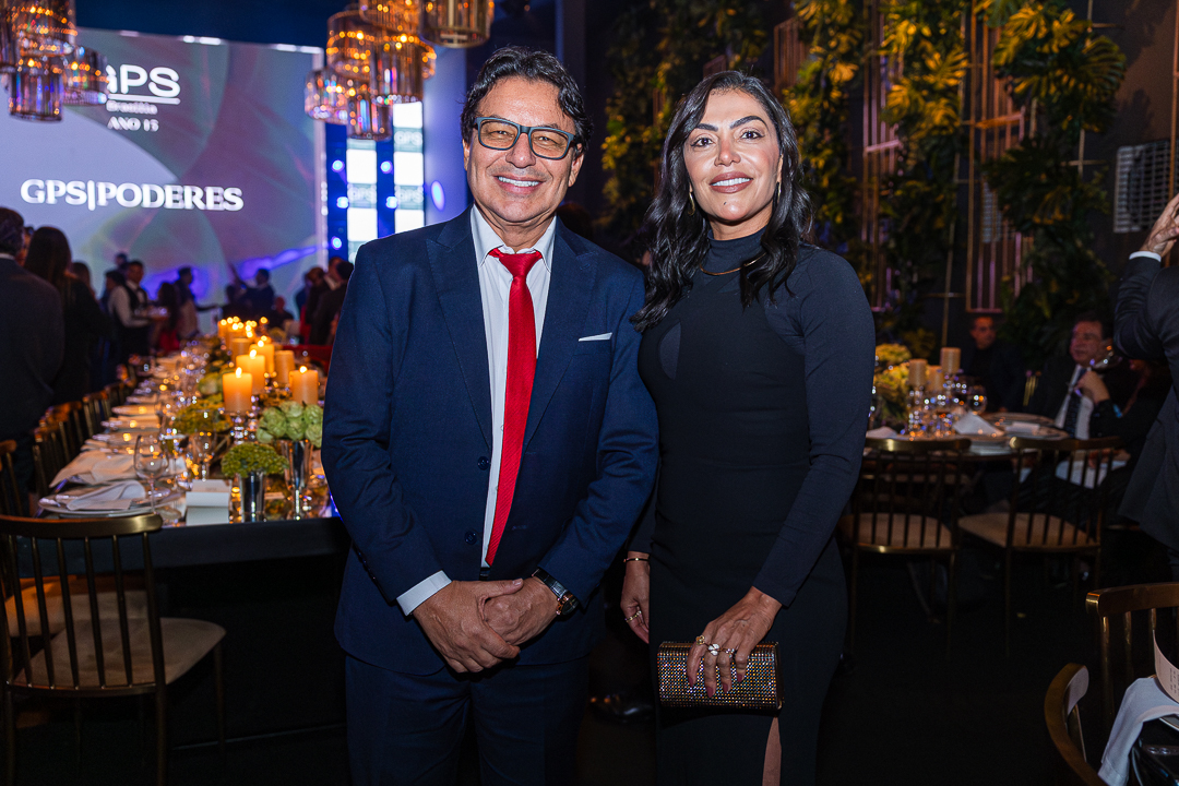 Carlos Roberto Soares e Ana Caroline Pereira Nascimento