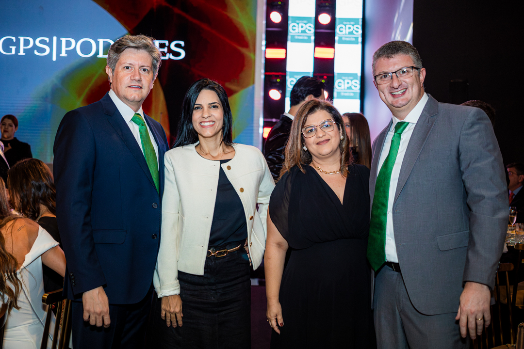 Gustavo Alvares, Mariana Aires, Ariane Milagres e Frederico Candian
