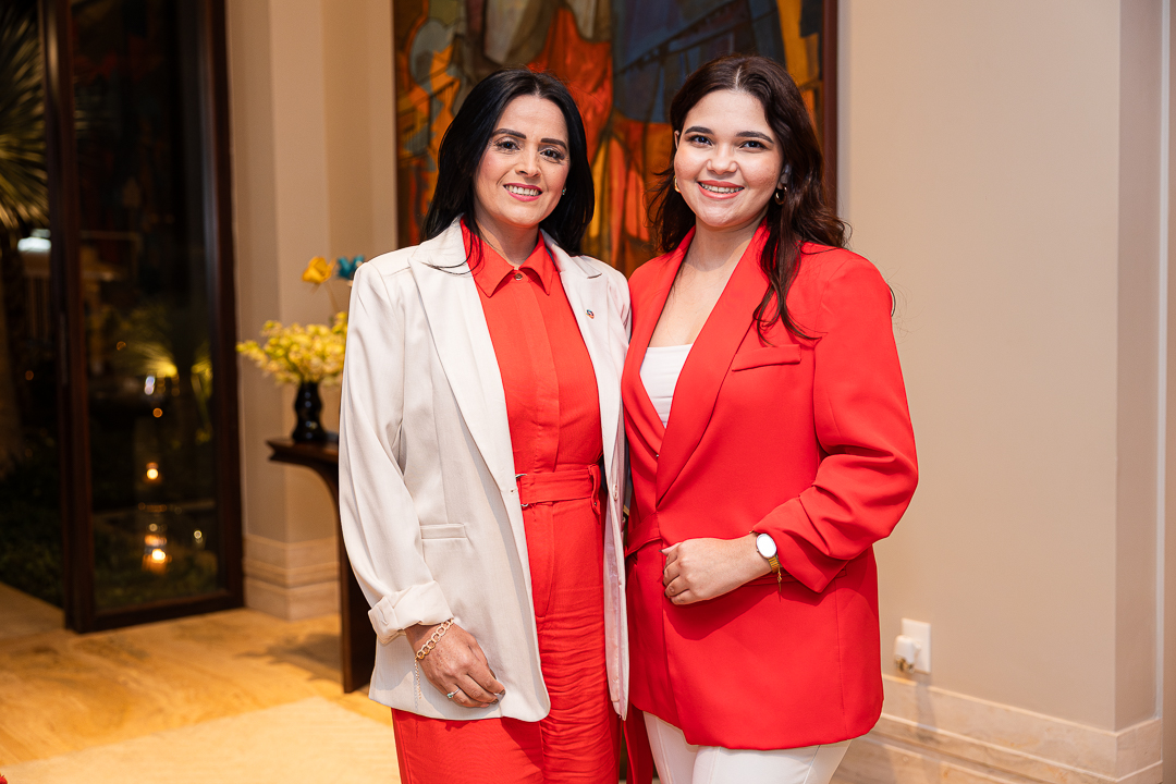 Lúcia Vieira e Carolina Santos
